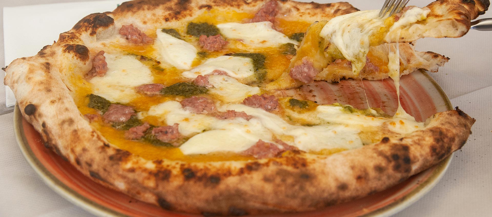 Le pizze, Pizzeria La Scaletta, Island of Elba